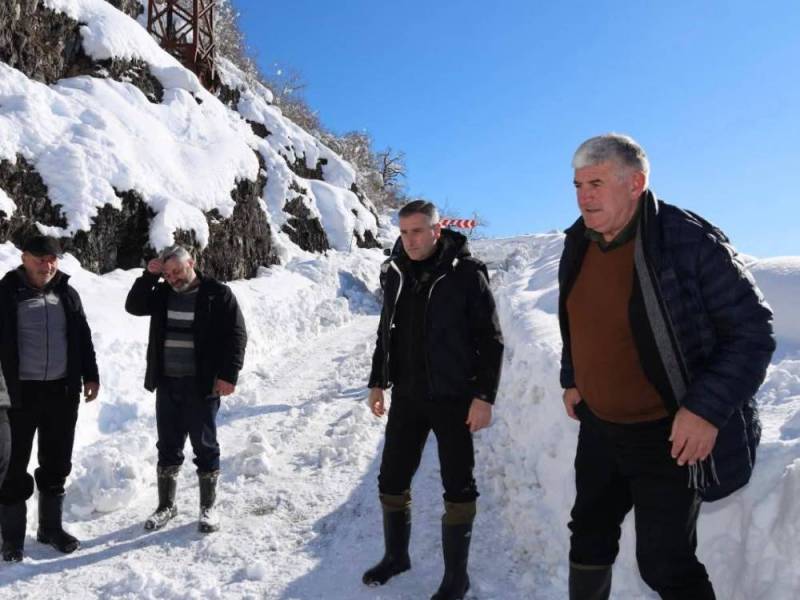 რაჭა-ლეჩხუმ ქვემო სვანეთის სახელმწიფო რწმუნებული პაპუნა მარგველიძე ცაგერის...